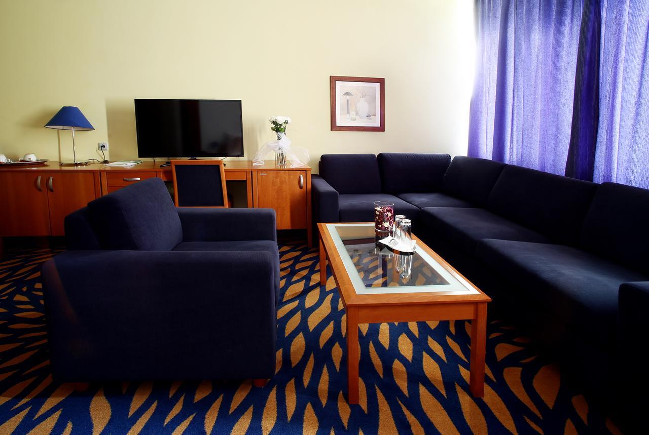 Hotel Central Готель 4*