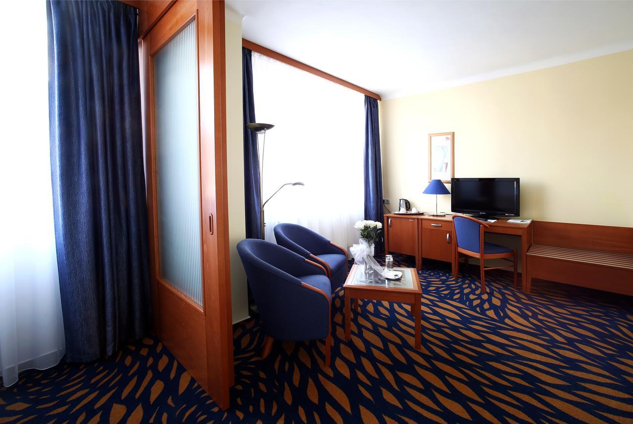 Hotel Central 4*