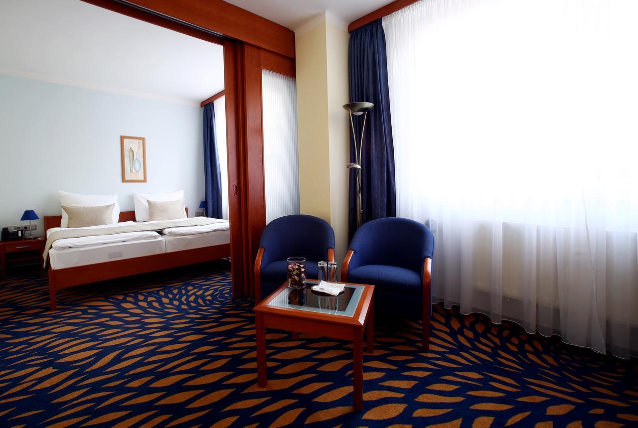 Hotel Central Hotel 4*