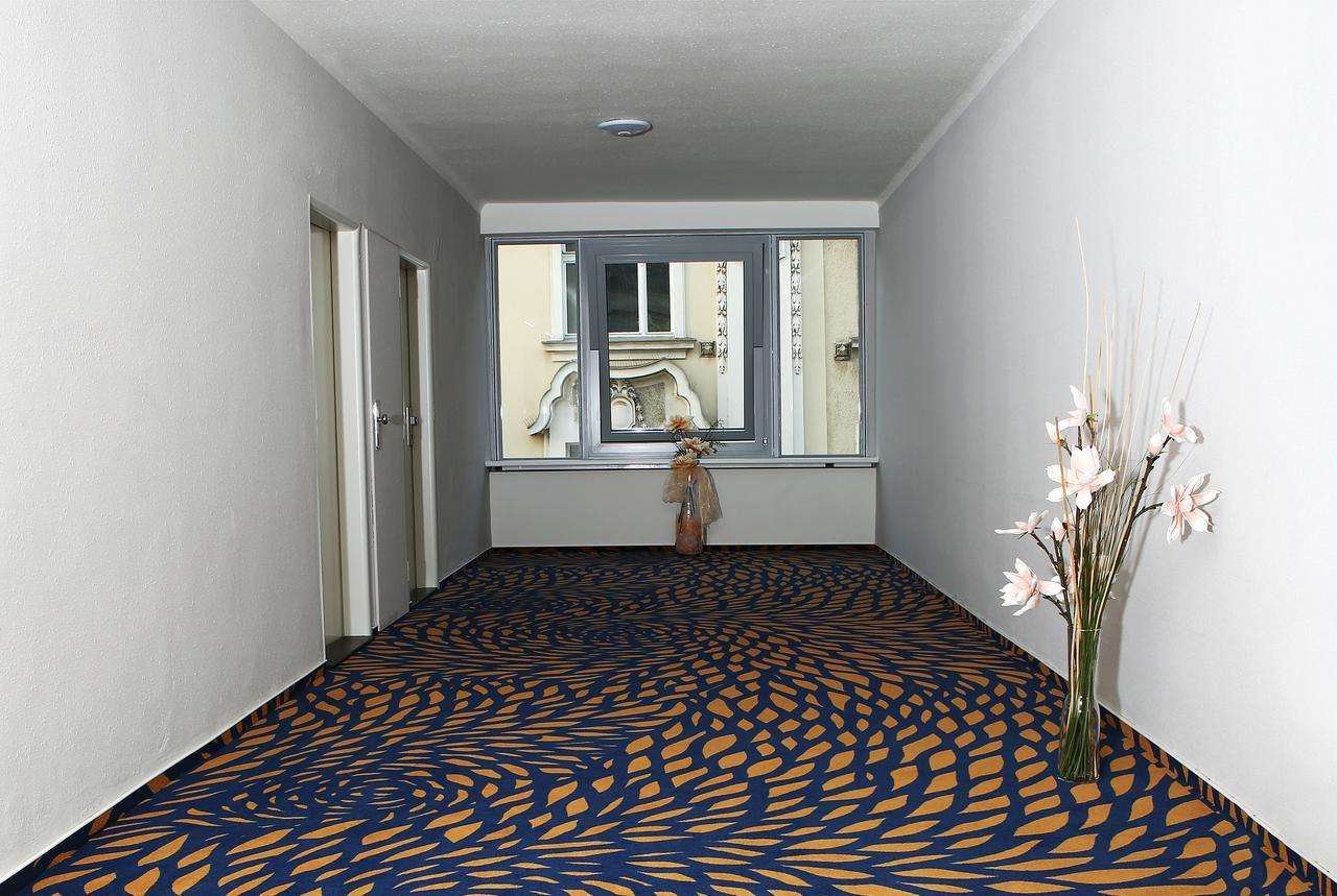 Hotel Central Готель 4*