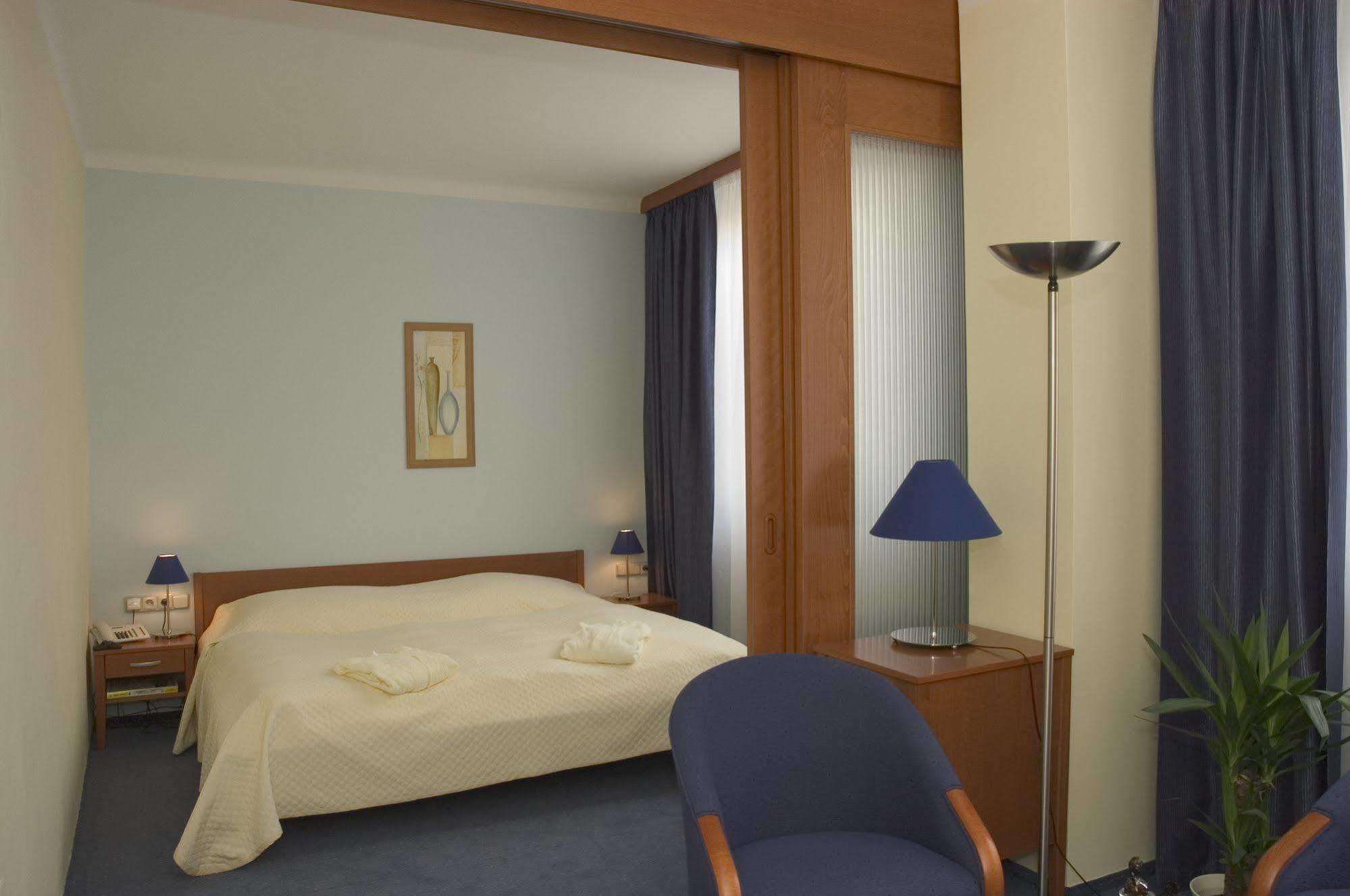 Hotel Central Hotel Pilzno