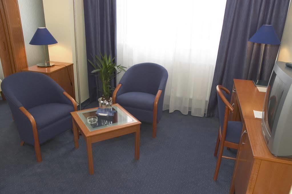 Готель Hotel Central Плзень