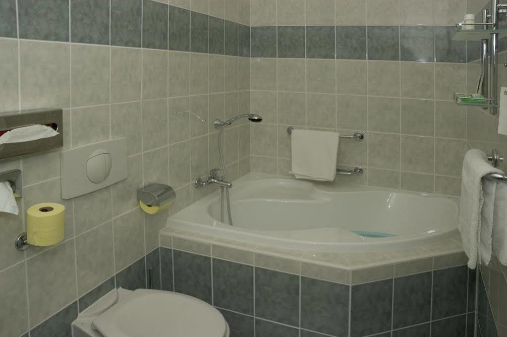 Hotel Central 4*