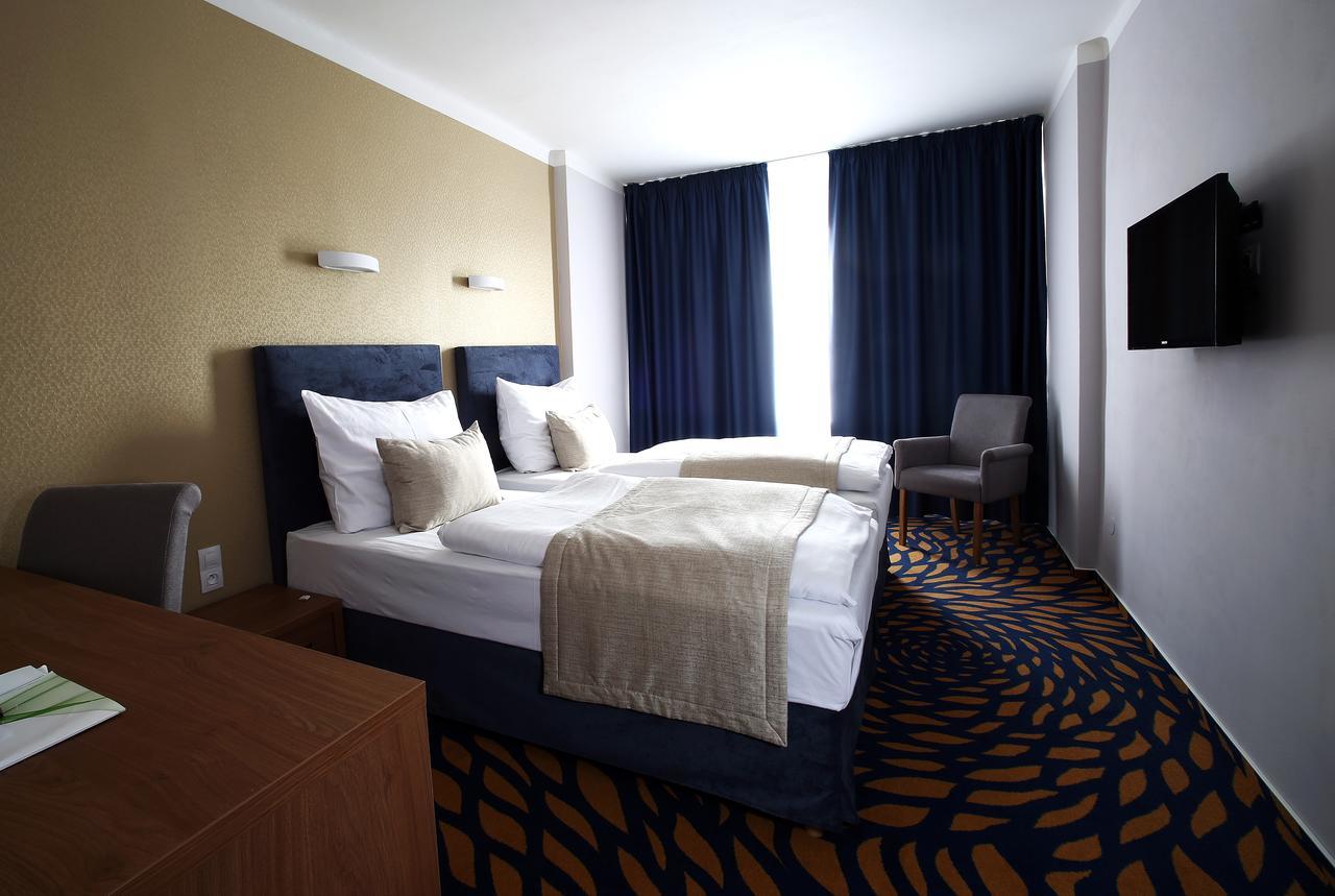 Hotel Central Hotel 4*
